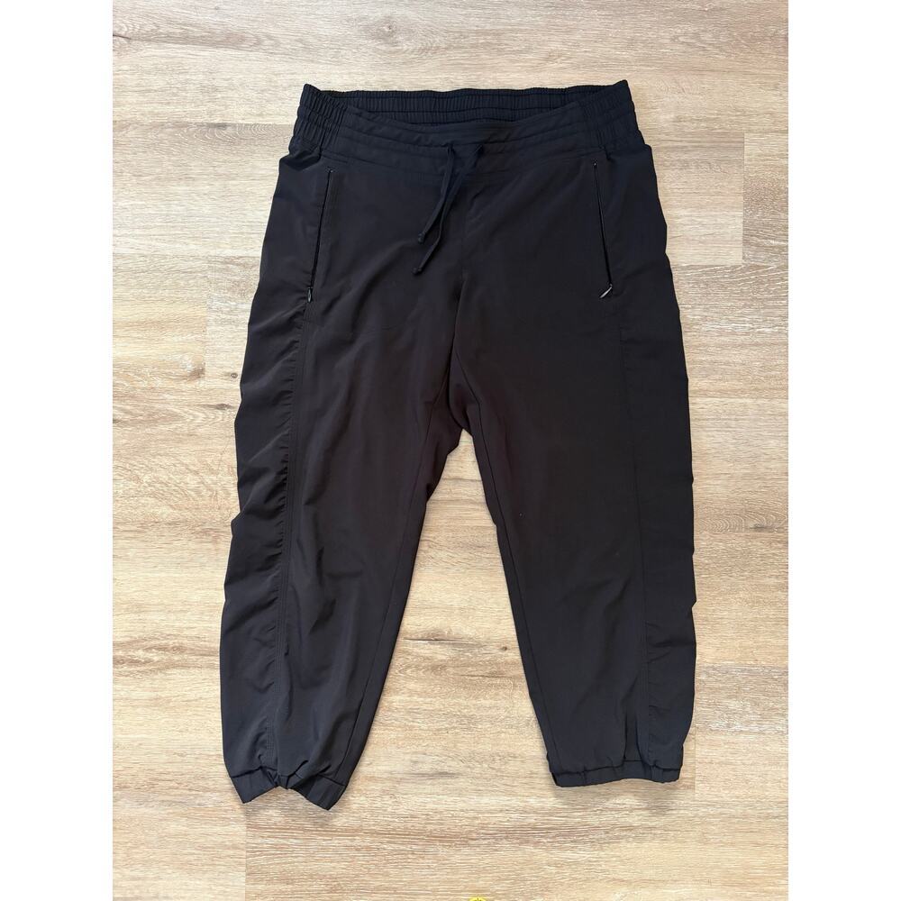 Athleta Cropped Joggers